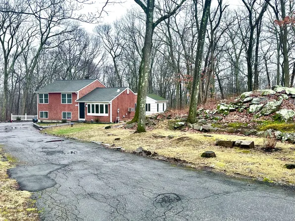 11 Birchwood Lane, Monroe, CT 06468