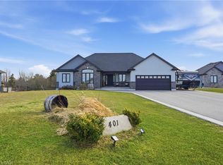 401 Lighthouse Dr, Dunnville, ON N1A2W6