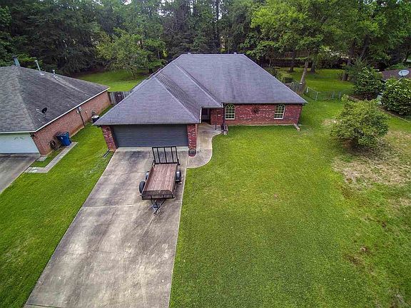 5th image of 311 Crestwood Dr