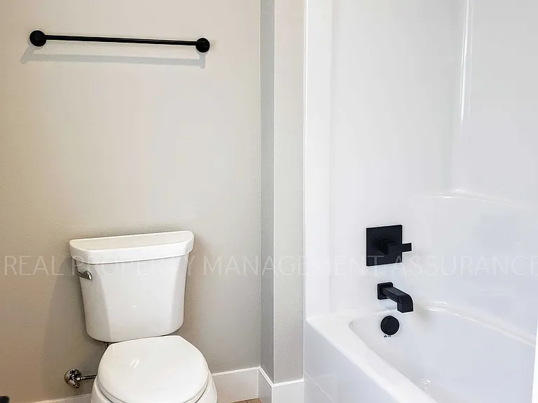 7365 SE Benedict St — Photo 52