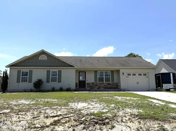 607 Parsley Drive, Hubert, NC 28539