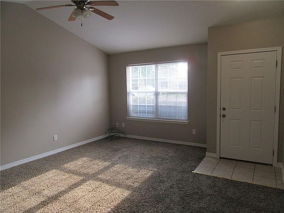 3rd image of 2159B Kristy Ln