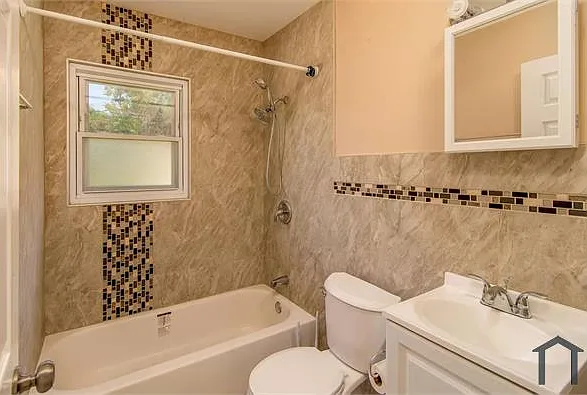 9263 Schaefer Hwy — Photo 5
