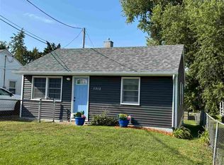 1312 Wilson Ave SW, Cedar Rapids, IA 52404