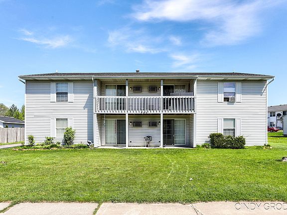 2nd image of 305 Stratford Way #1-4
