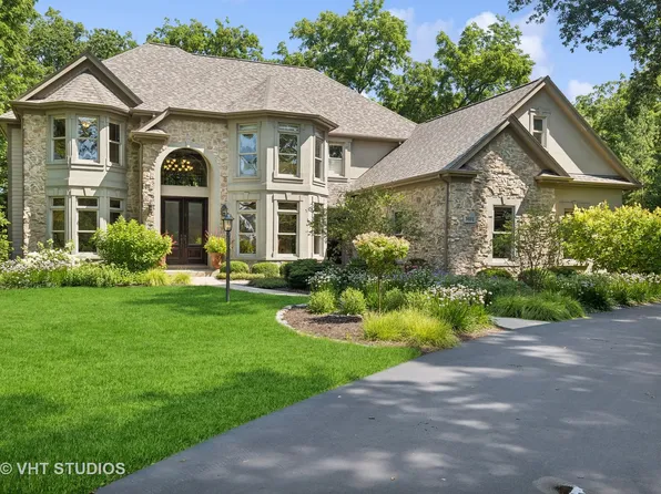 9604 Partridge Ln, Crystal Lake, IL 60014