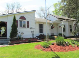 5056 Riverside Dr, Lyons, MI 48851