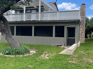 380 Englewood Dr, Kerrville, TX 78028