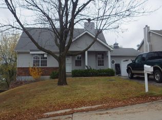 1204 Farm Valley Dr, Saint Peters, MO