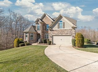 9116 Arnsberg Dr, Waxhaw, NC 28173