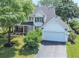 705 Churchill Ln, Oswego, IL 60543