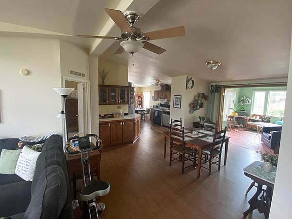 2nd image of 2 Cherry St
