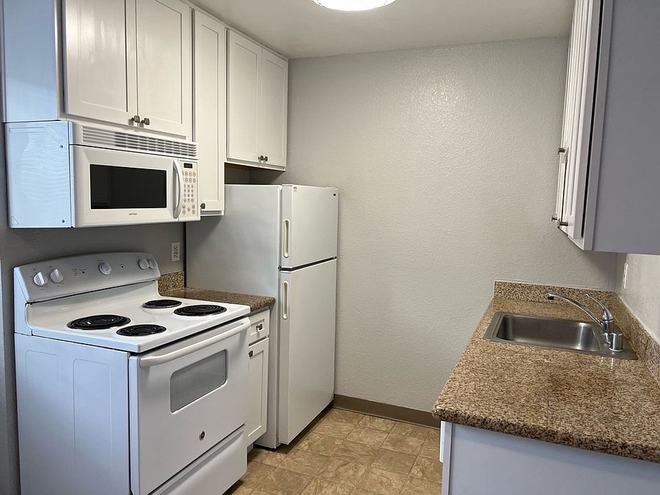 1st image of 29536 Dixon St APT 15