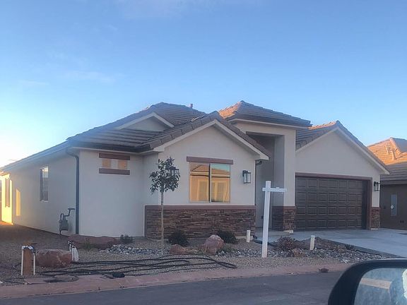 2nd image of 2261 S Tonaquint Dr Unit 28