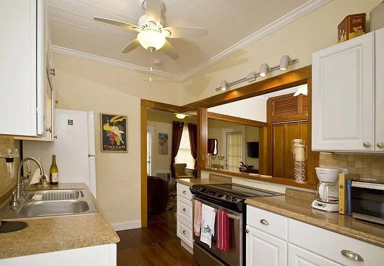327 Margaret St #2 — Photo 15