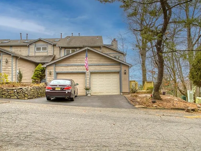 302 Heights Dr — Photo 21