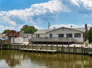 30 Jonathan Dr, Manahawkin, NJ 08050