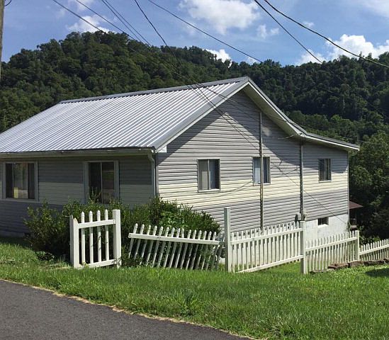 2nd image of 87 Hale Rd