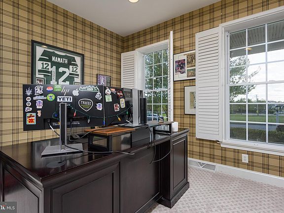 4th image of 7388 View Crest Dr