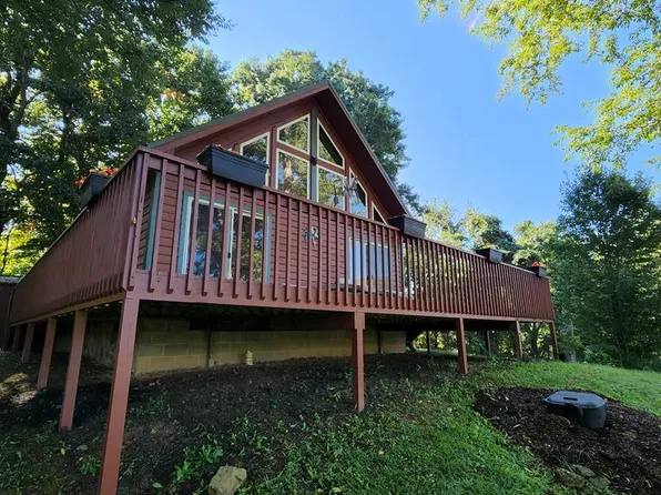 122 Hidden Valley Ln, Independence, VA 24348