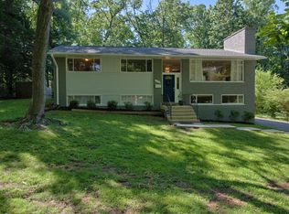 6503 Cathcart Rd, Annandale, VA 22003