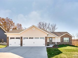 28556 Shallow Water Rd, Warrenton, MO 63383