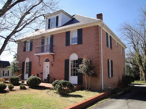 2nd image of 612 Church St