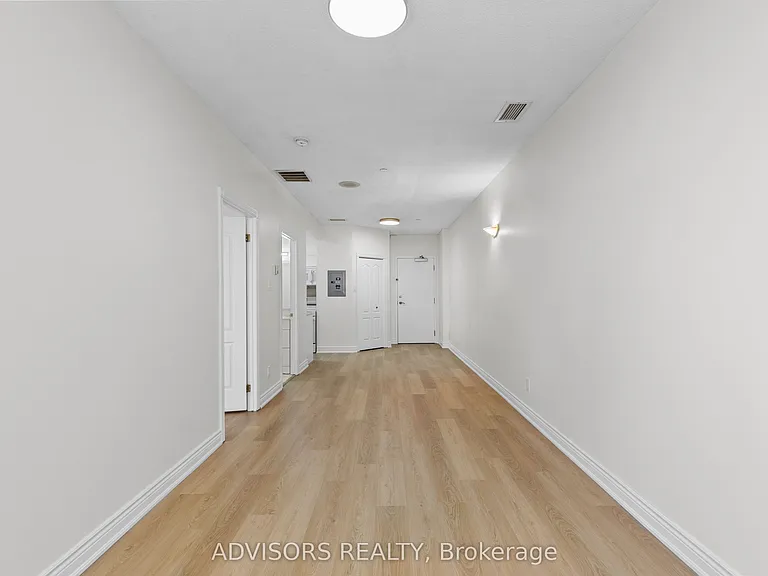 393 King St W #1207 — Photo 6