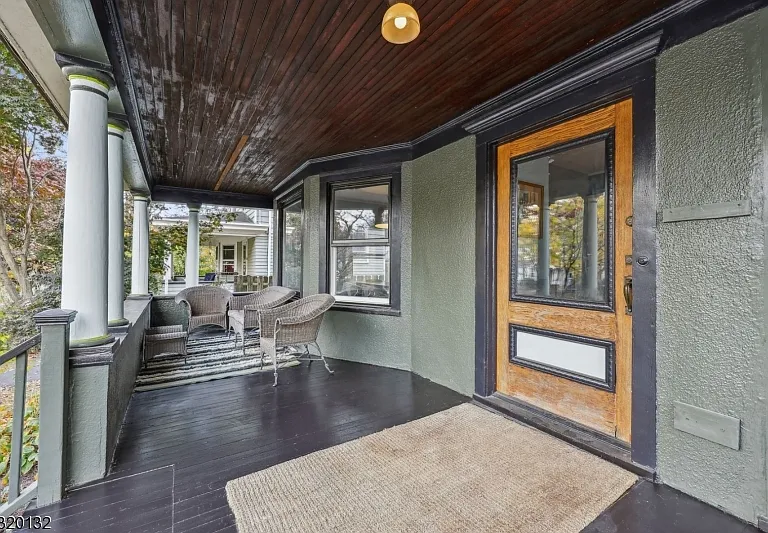 17 Oxford St #1 — Photo 2