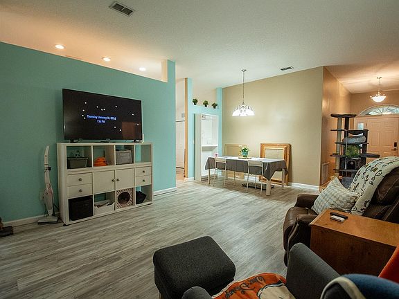 4th image of 248 Pine Arbor Cir