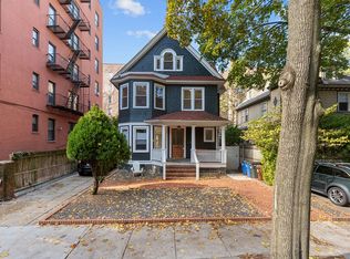 428 E 18th St, Brooklyn, NY 11226