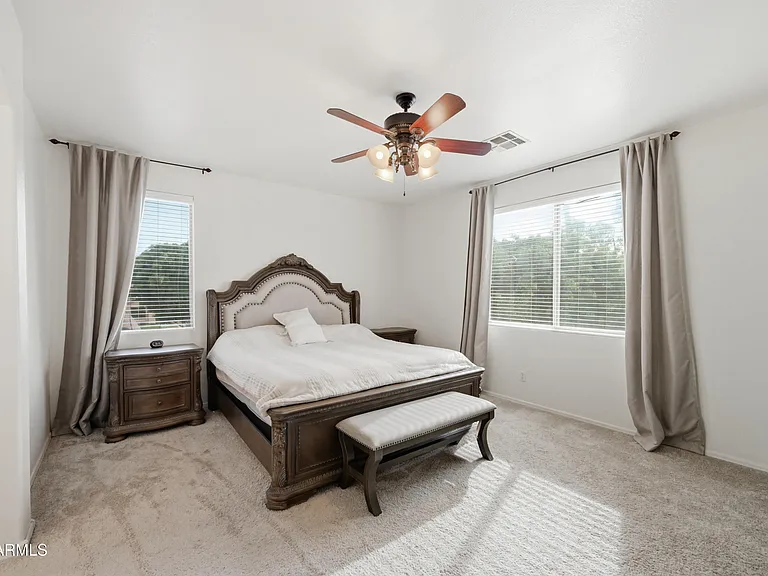 374 N Scott Dr — Photo 14