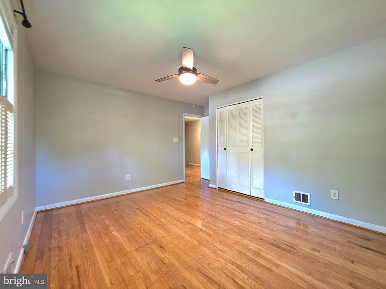 2215 Collingwood Rd — Photo 27