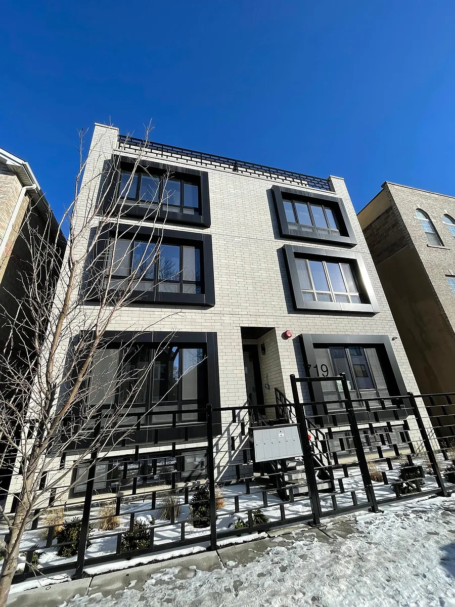 Building Photo - 721 N Elizabeth St #3