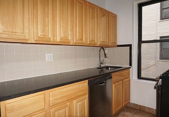 4th image of 711 Ocean Ave APT 2E
