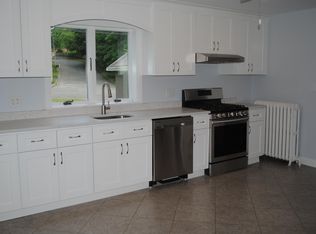 10 Perham St, Wakefield, MA 01880