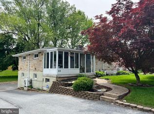 46 W Governor Rd, Hershey, PA 17033