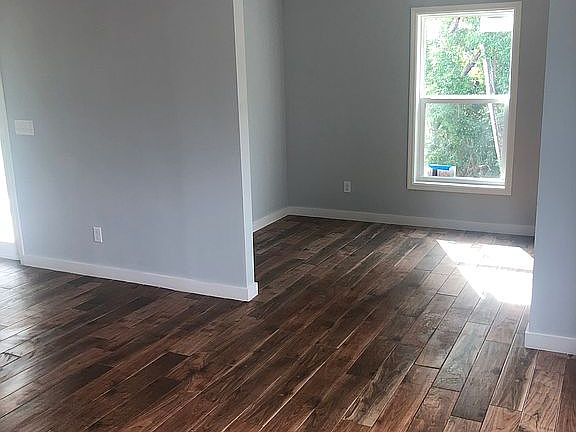 5th image of 27087 Angelfish Rd