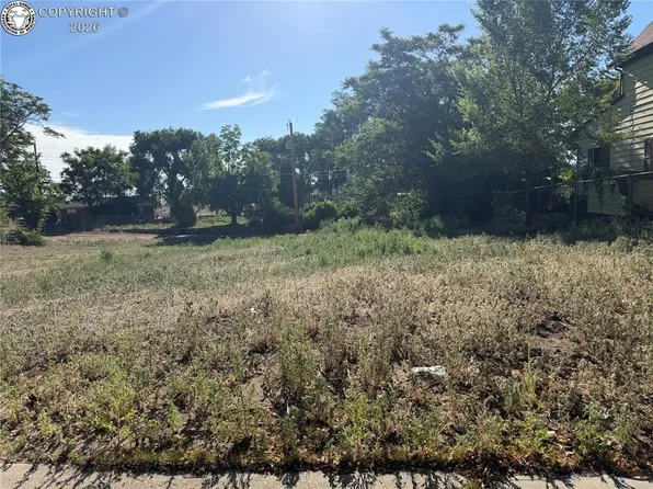 818 Elm Ave, Pueblo, CO 81004