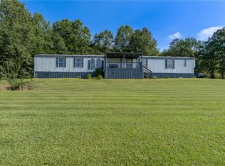 122 Lake Circle Rd, Marietta, SC 29661