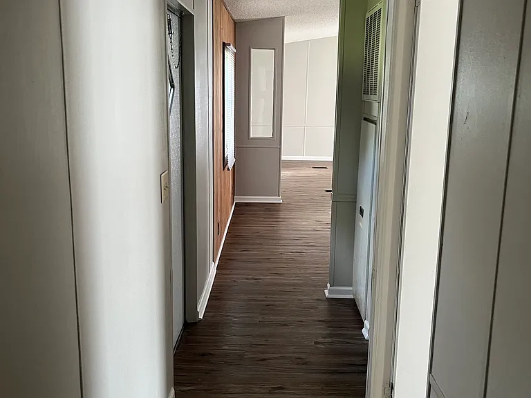 1812 Brinson St — Photo 10