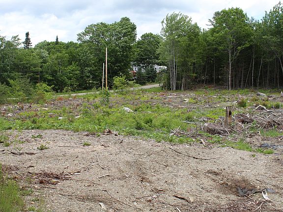 4th image of 614 N Searsport Road
