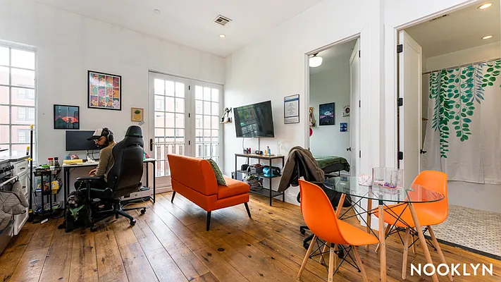 Rented by Nooklyn NYC LLC | media 13