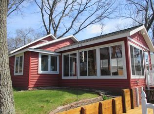 1758 E 88th St, Newaygo, MI 49337