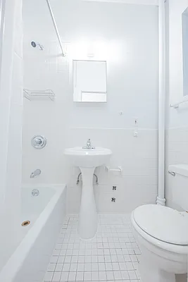 Rented by Nest Seekers International | media 14