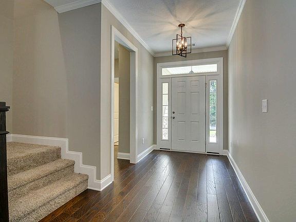 5th image of 113 Godfrey Dr