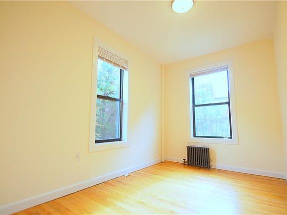 4th image of 334 W 22nd St APT 15