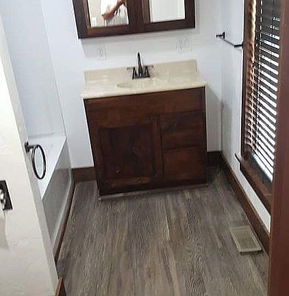 2nd floor bathroom