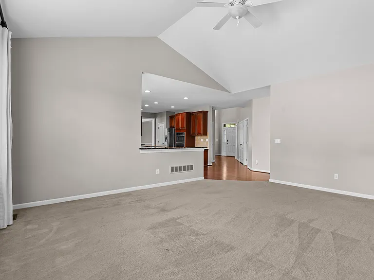 24303 Saybrook Ct — Photo 17