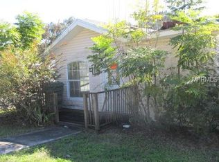 915 E Magnolia St, Leesburg, FL 34748